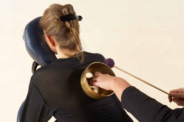 Spinal Application using Singing Bowl